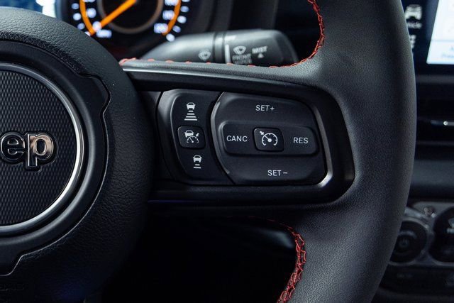 Used 2024 Jeep Gladiator Rubicon w/ Convenience Group image 14