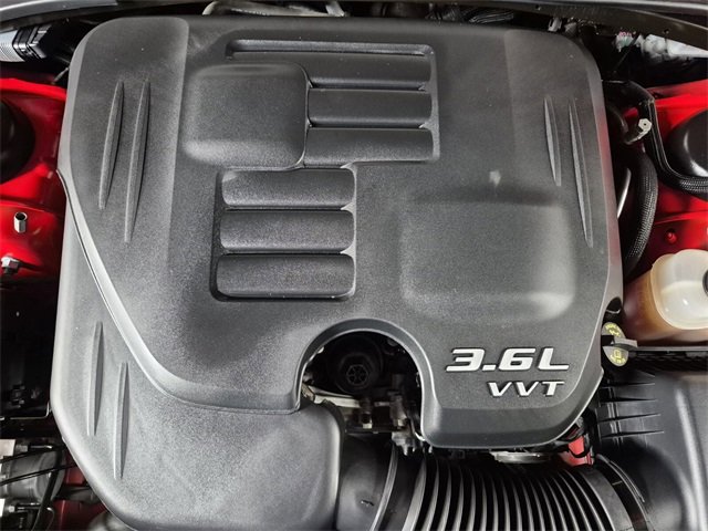 Used 2023 Dodge Challenger SXT image 9