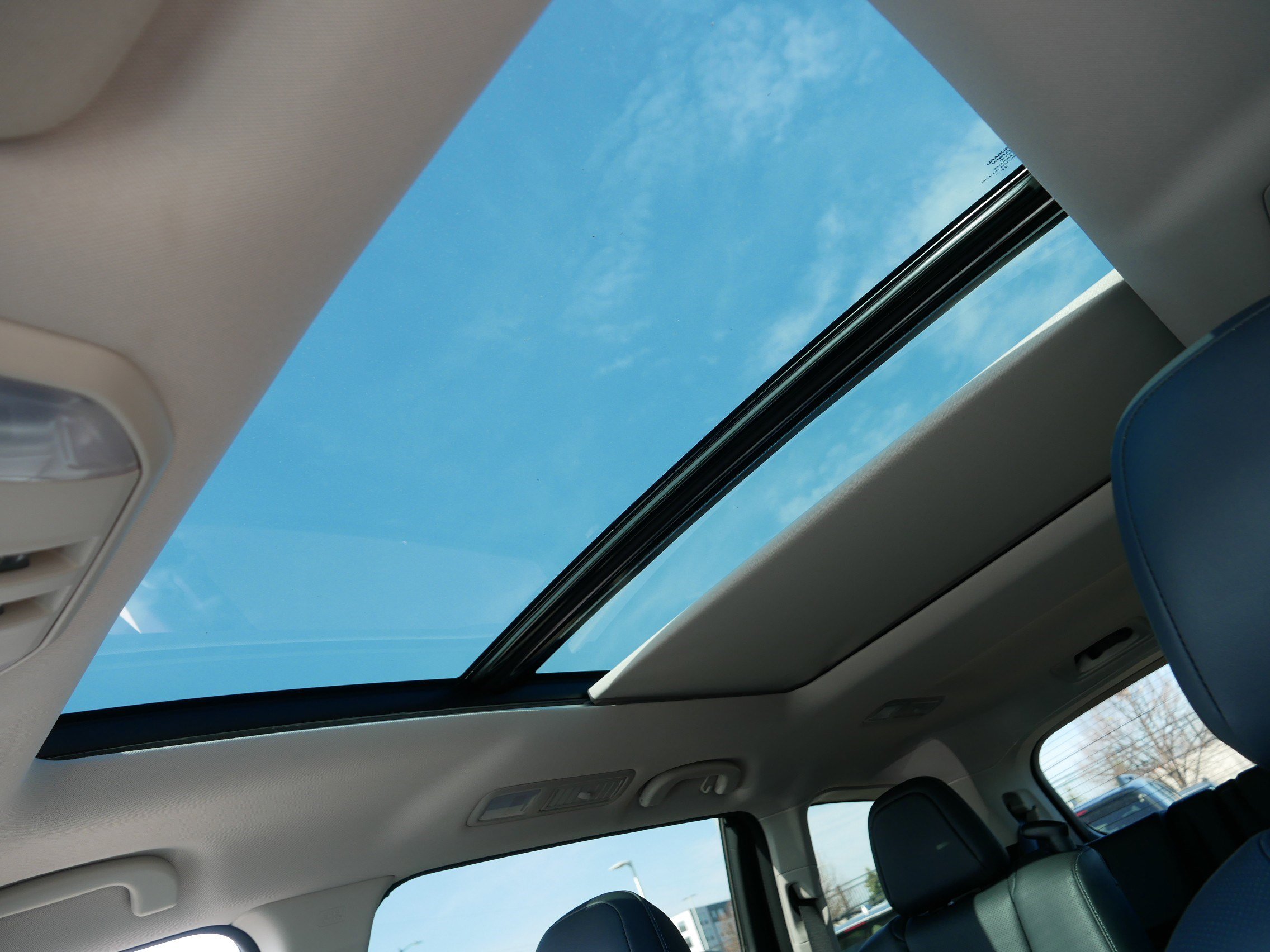 Used 2023 Subaru Ascent Touring image 32