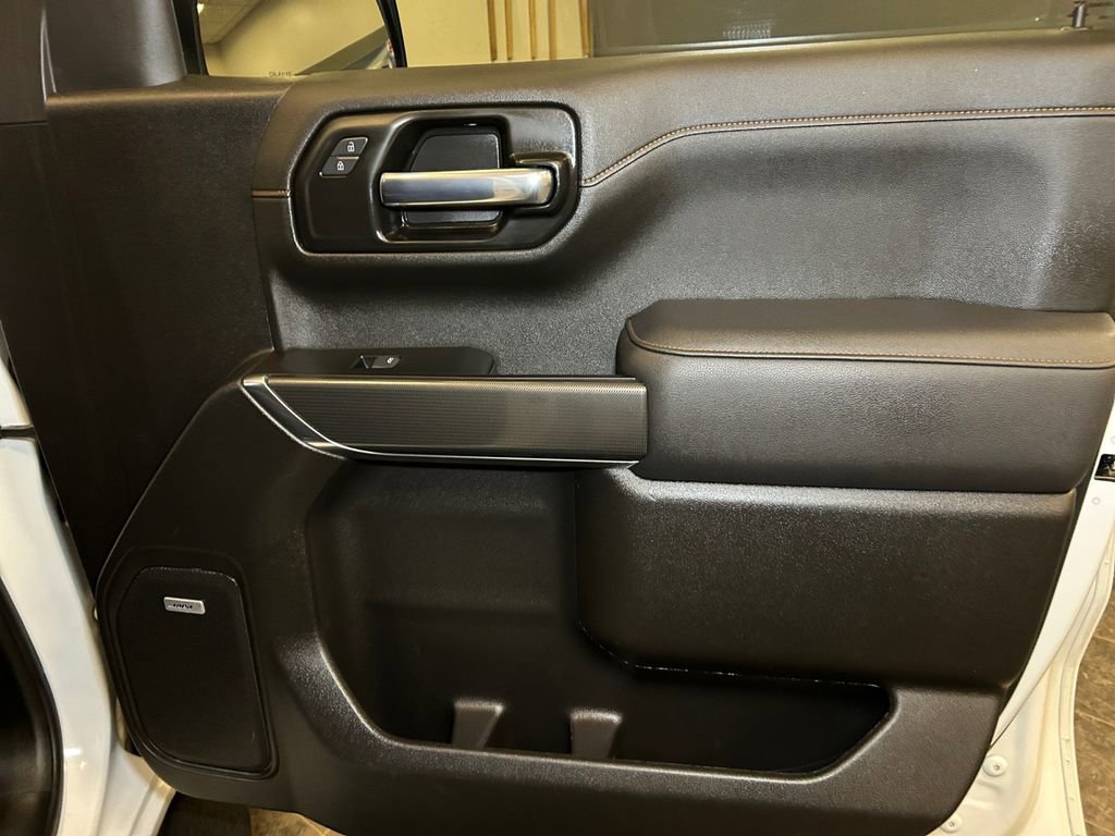 Used 2022 GMC Sierra 1500 AT4 w/ AT4 Premium Package AWD/4WD image 16