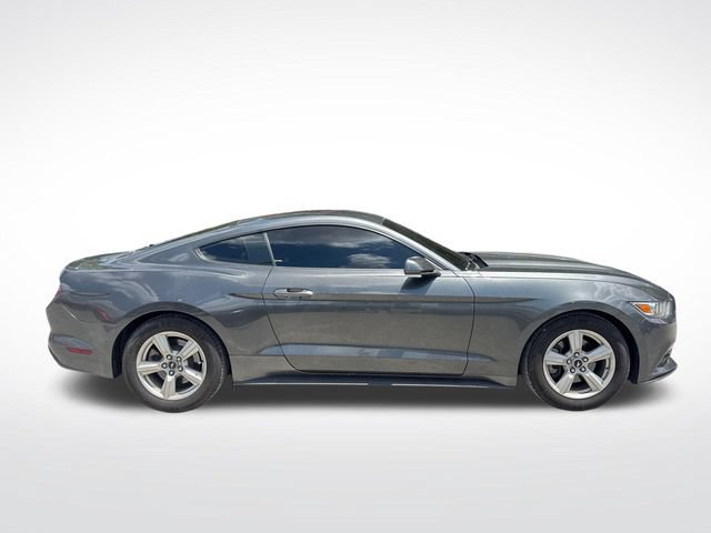 Used 2016 Ford Mustang Coupe RWD image 7