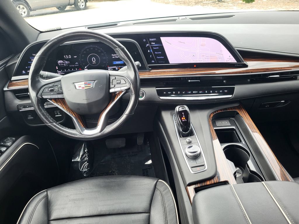 Used 2021 Cadillac Escalade Premium Luxury image 16