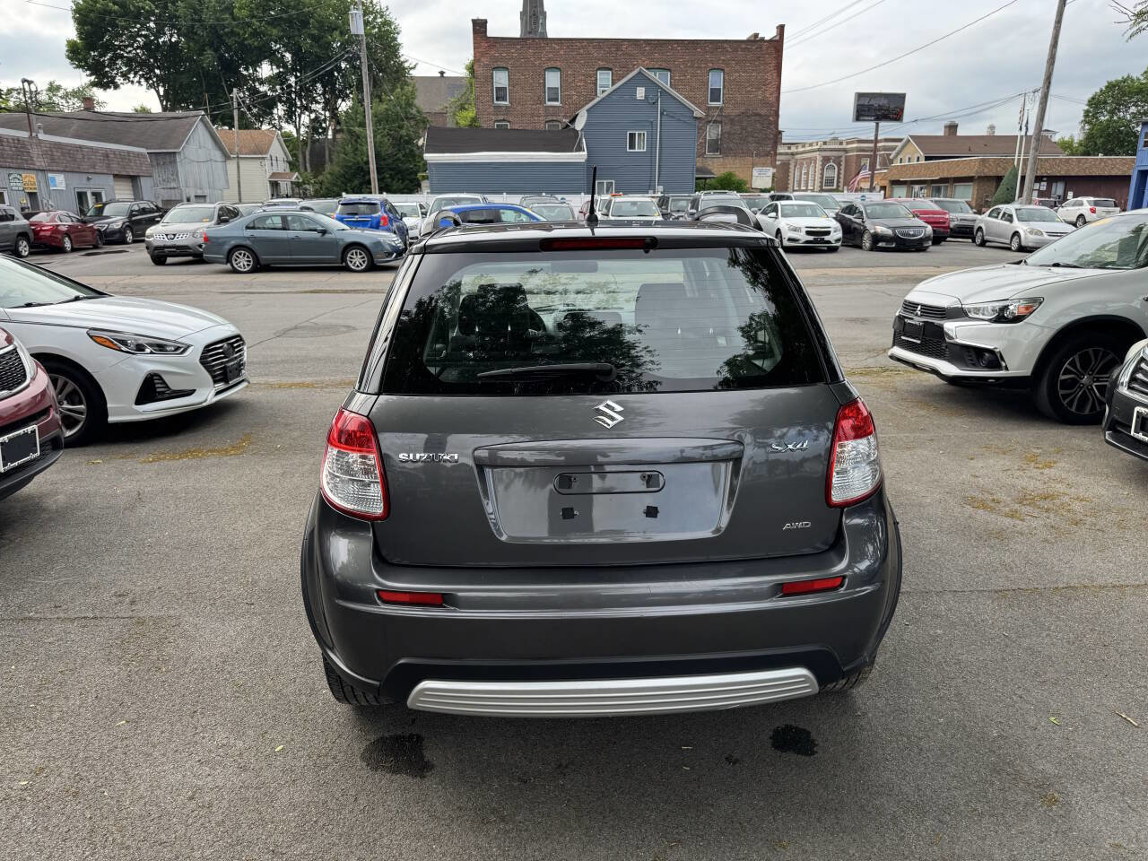 Used 2012 Suzuki SX4 AWD Hatchback image 6