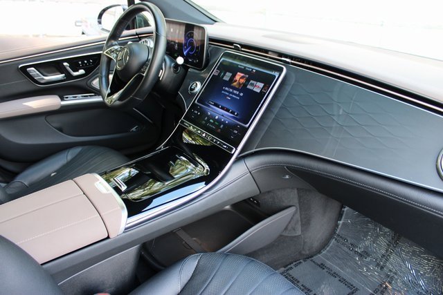 Used 2023 Mercedes-Benz EQS 450+ 450 Base image 12