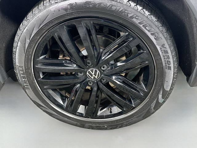 Used 2022 Volkswagen Tiguan SE R-Line AWD/4WD image 30