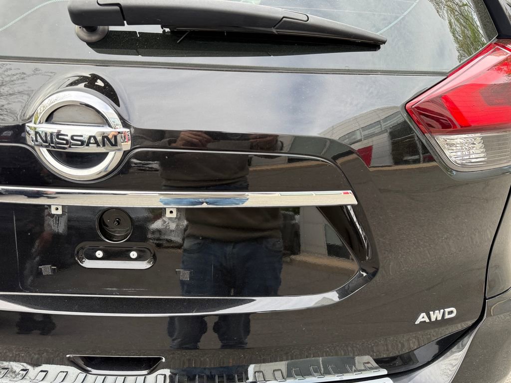 Used 2020 Nissan Rogue S AWD/4WD image 31