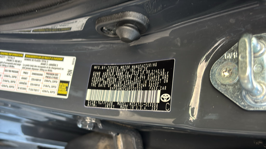 Used 2025 Toyota Corolla SE FWD image 32