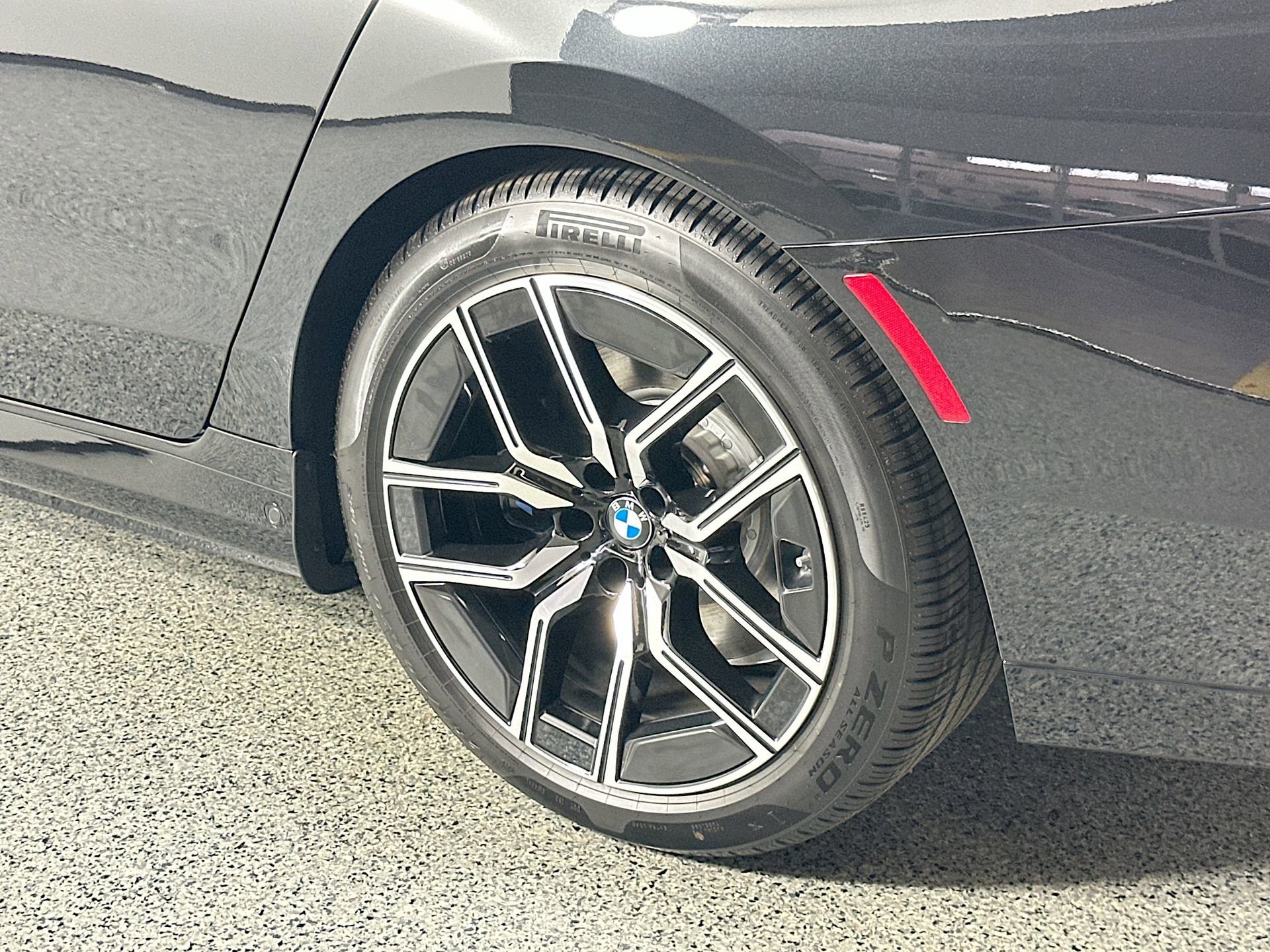 New 2026 BMW 750e xDrive w/ Executive Package image 8