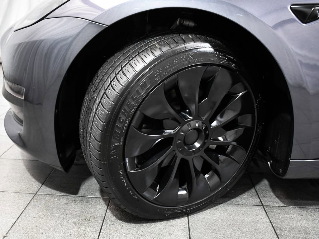 Used 2023 Tesla Model 3 Standard Range image 7