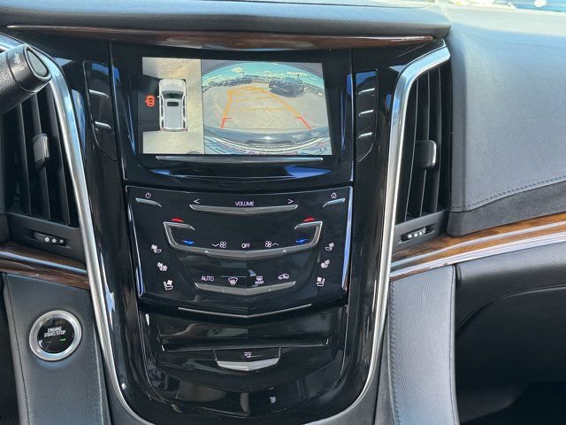 Used 2016 Cadillac Escalade Luxury AWD/4WD image 7