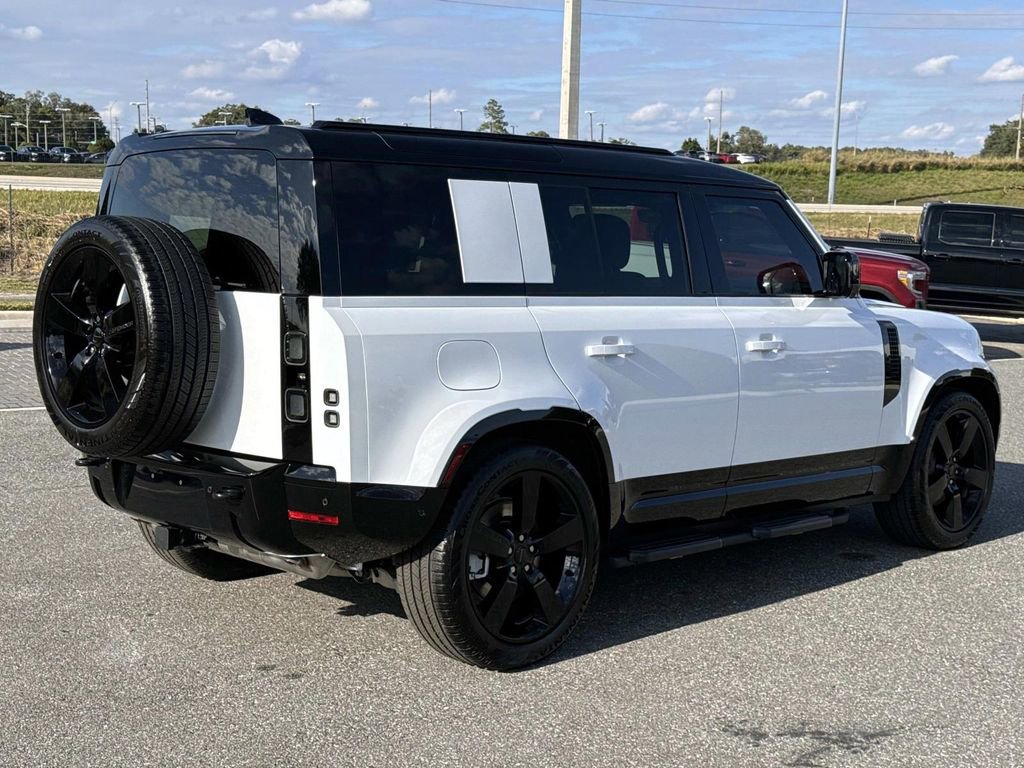 New 2026 Land Rover Defender 110 X-Dynamic SE AWD/4WD image 5