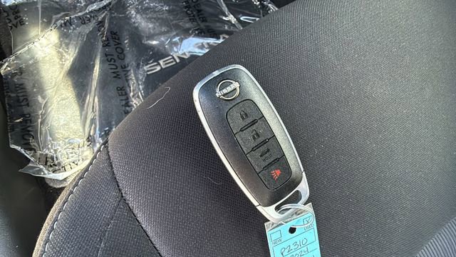 Used 2024 Nissan Sentra SV image 29