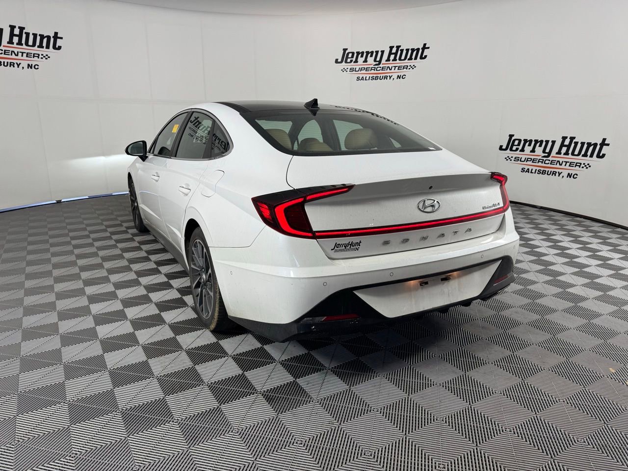 Used 2020 Hyundai Sonata Limited image 11