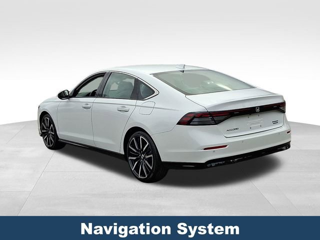 Used 2024 Honda Accord Touring image 5