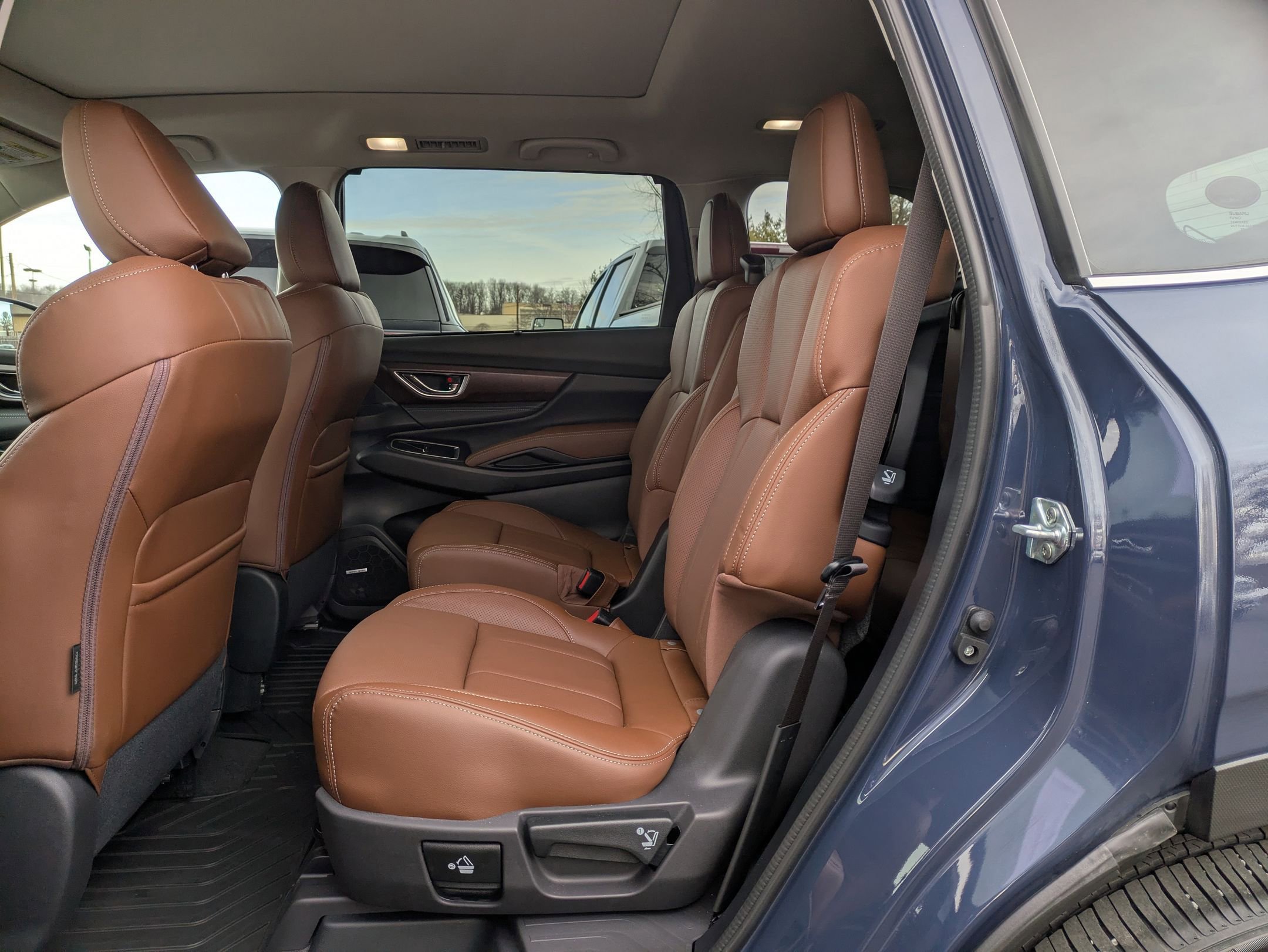 Used 2025 Subaru Ascent Touring w/ Popular Package #2 image 10