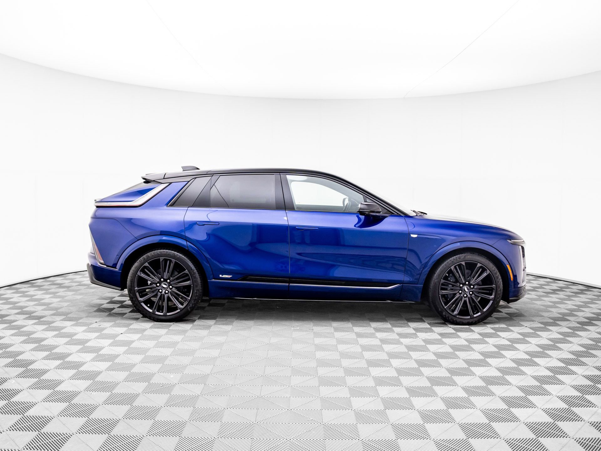 New 2026 Cadillac Lyriq V w/ LPO, Floor Liner Package image 9