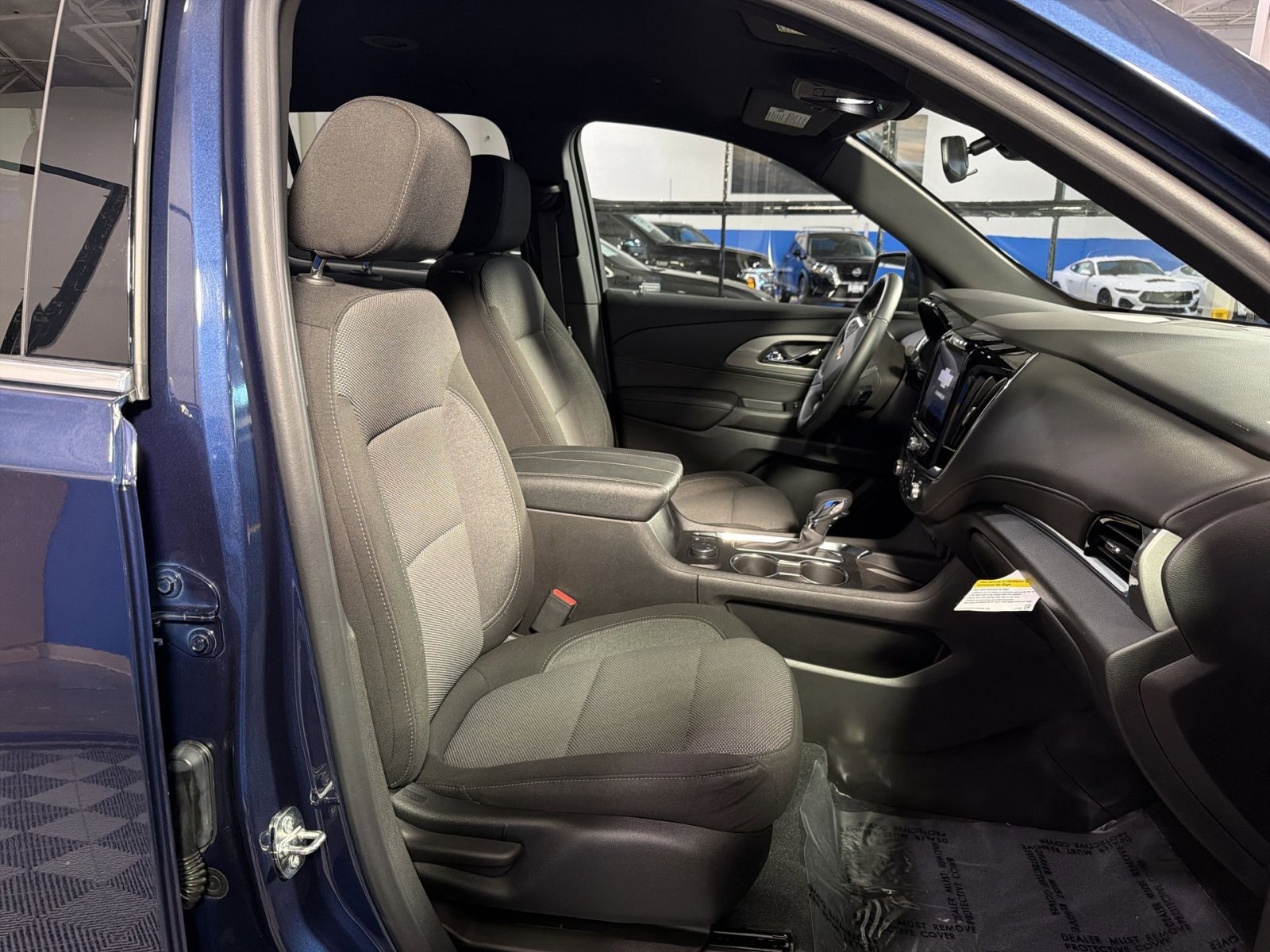 Used 2023 Chevrolet Traverse LT AWD/4WD image 27