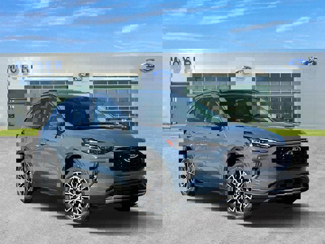 New 2025 Ford Escape SE w/ PHEV Premium Package