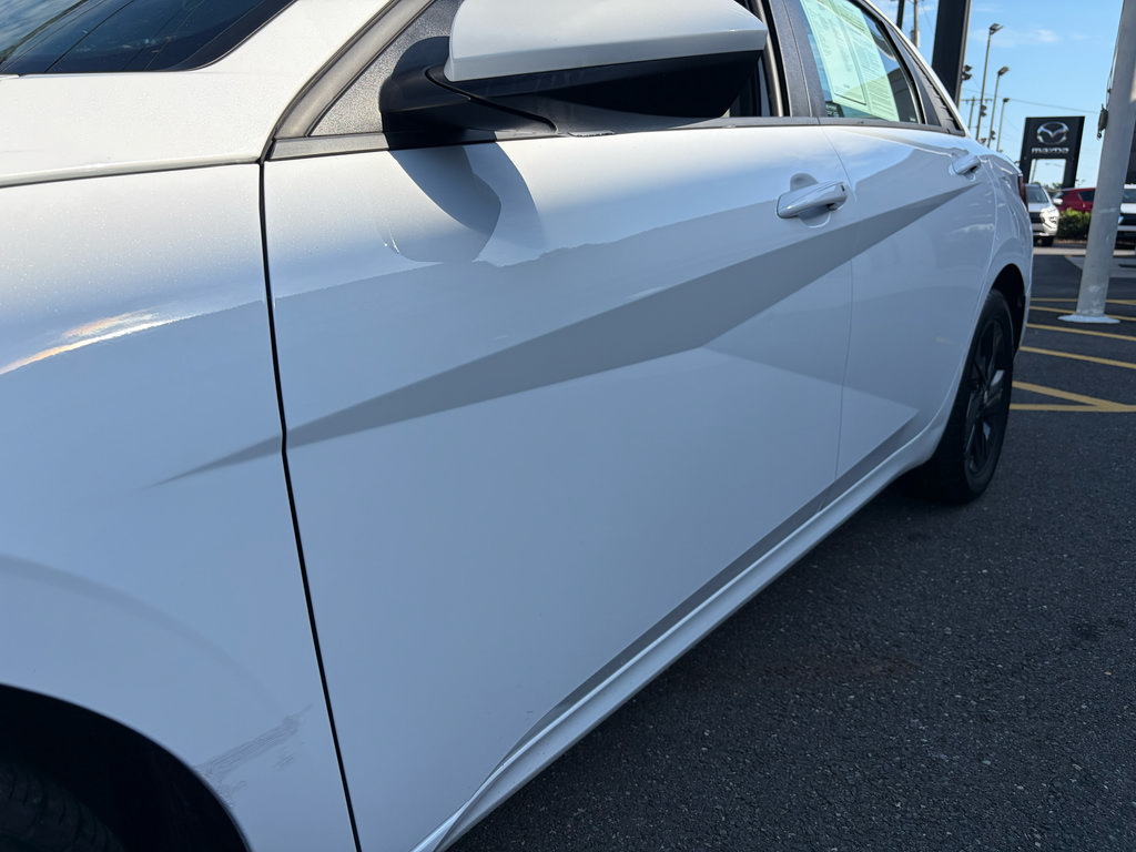 Used 2023 Hyundai Elantra SEL FWD image 12