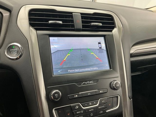 Used 2020 Ford Fusion SE image 5