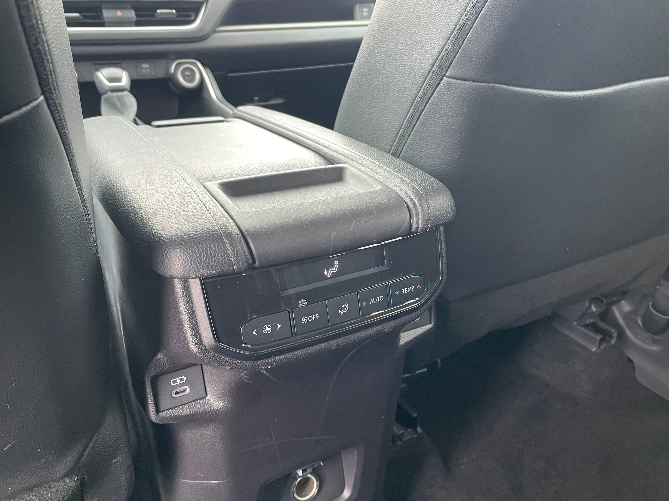 Used 2025 Toyota Grand Highlander FWD image 24