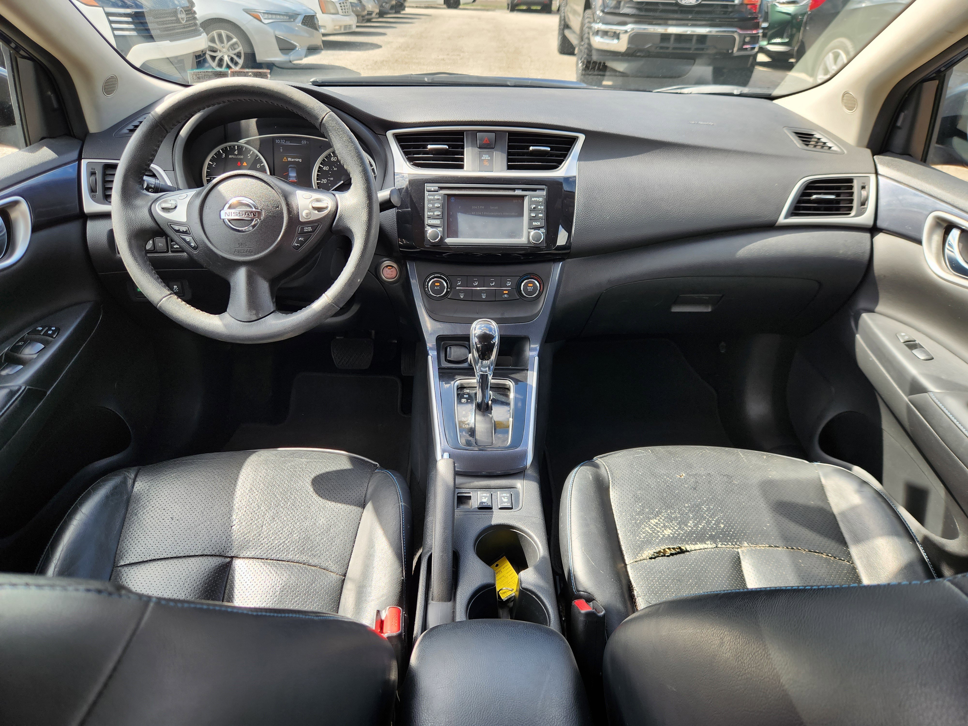 Used 2016 Nissan Sentra SR w/ SR Premium Package image 8