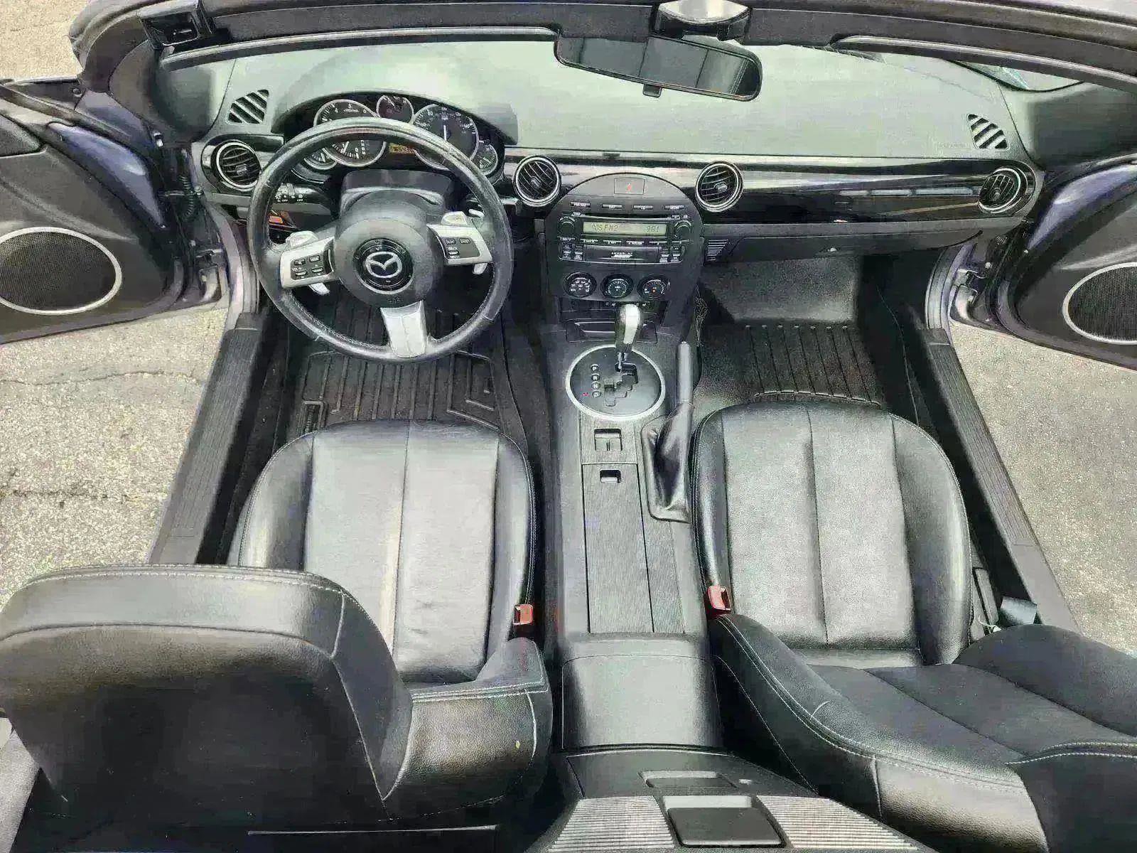 Used 2007 MAZDA MX-5 Miata Grand Touring w/ Premium Pkg image 3