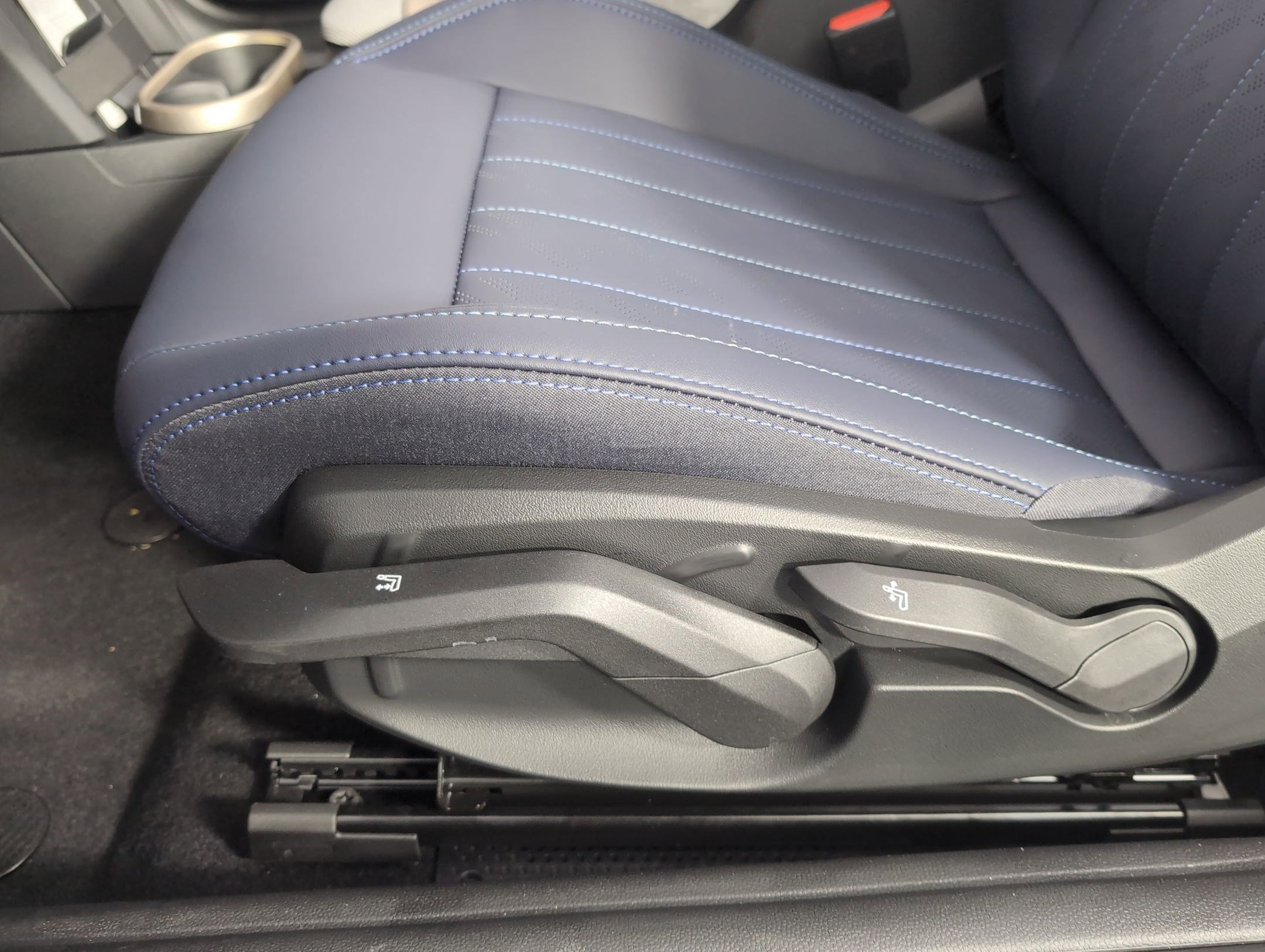 New 2026 MINI Cooper S image 10