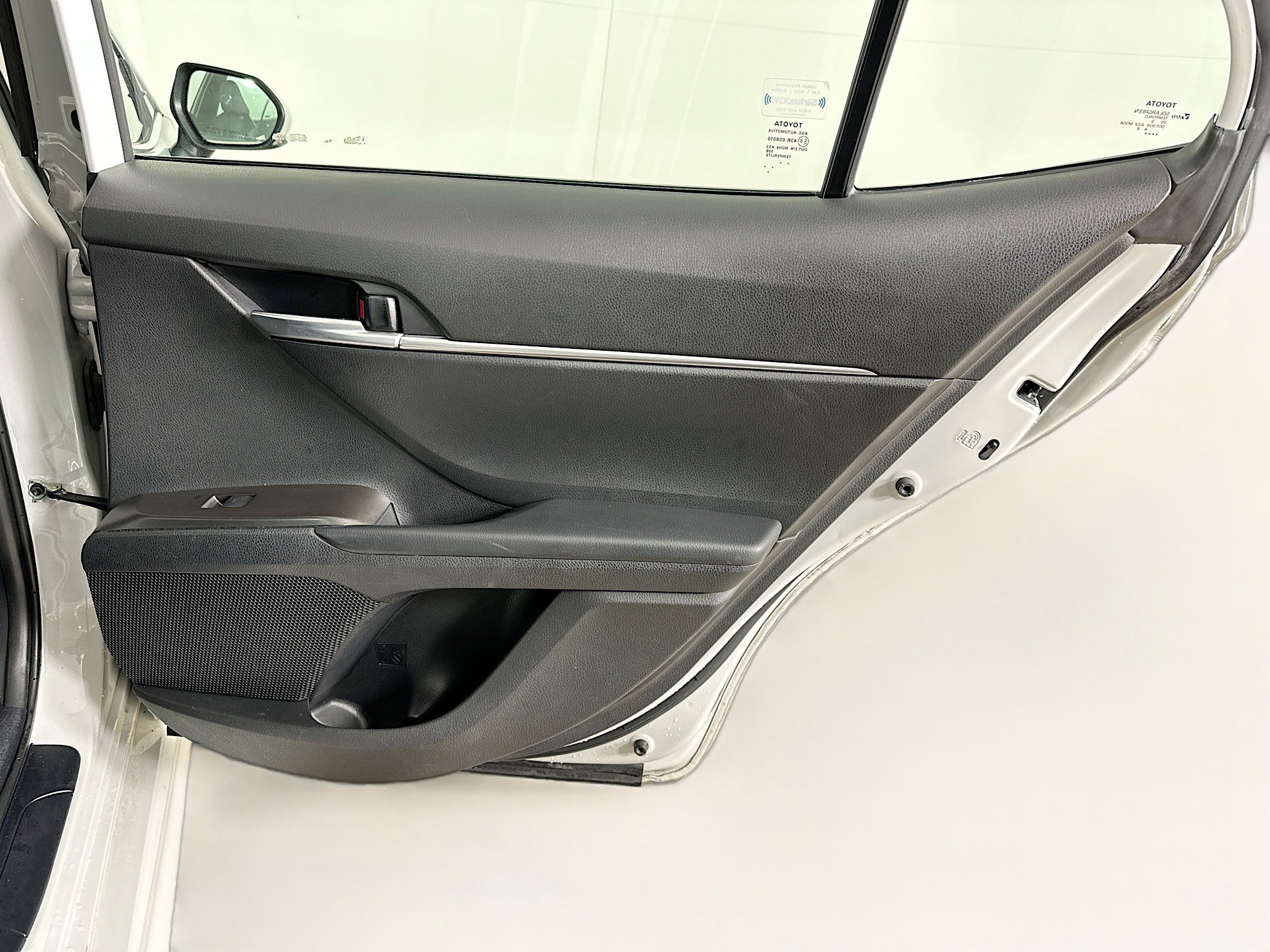 Used 2024 Toyota Camry SE image 28