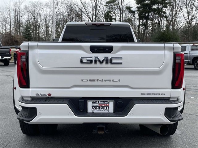 Used 2024 GMC Sierra 3500 Denali Ultimate image 4