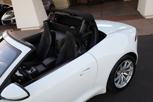 Used 2020 Jaguar F-TYPE Convertible image 57