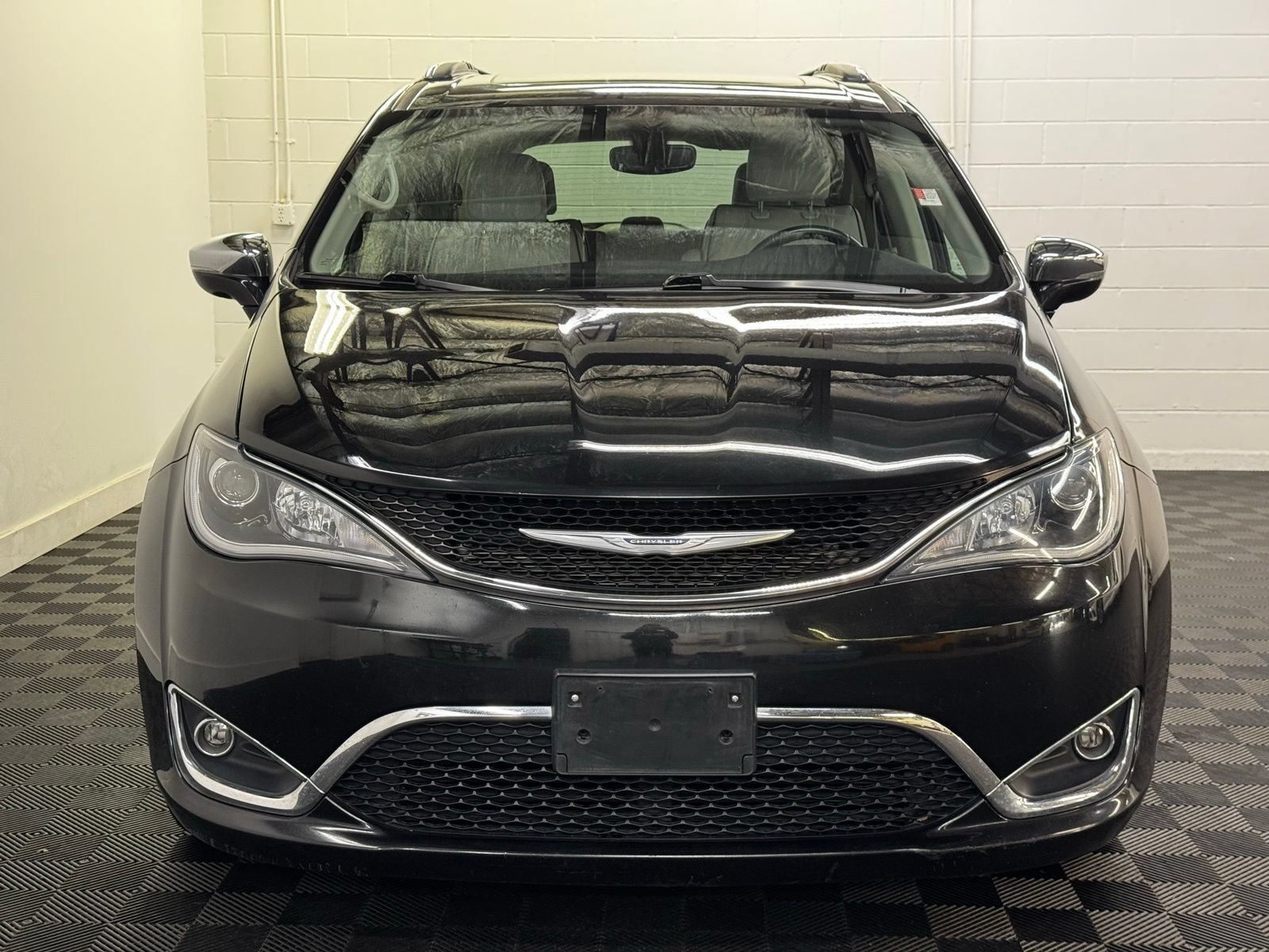 Used 2020 Chrysler Pacifica Limited FWD image 5