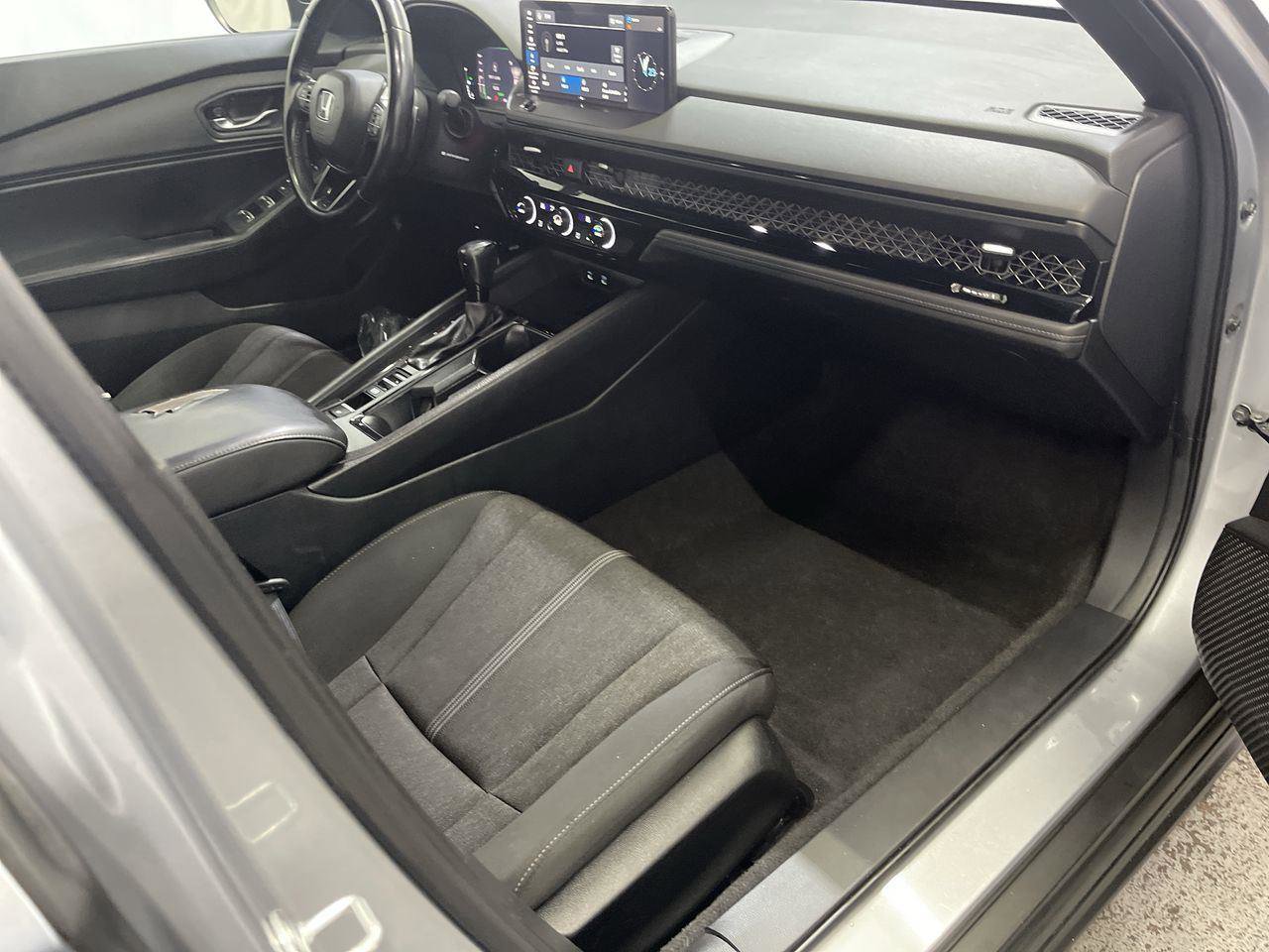 Used 2023 Honda Accord Sport image 24