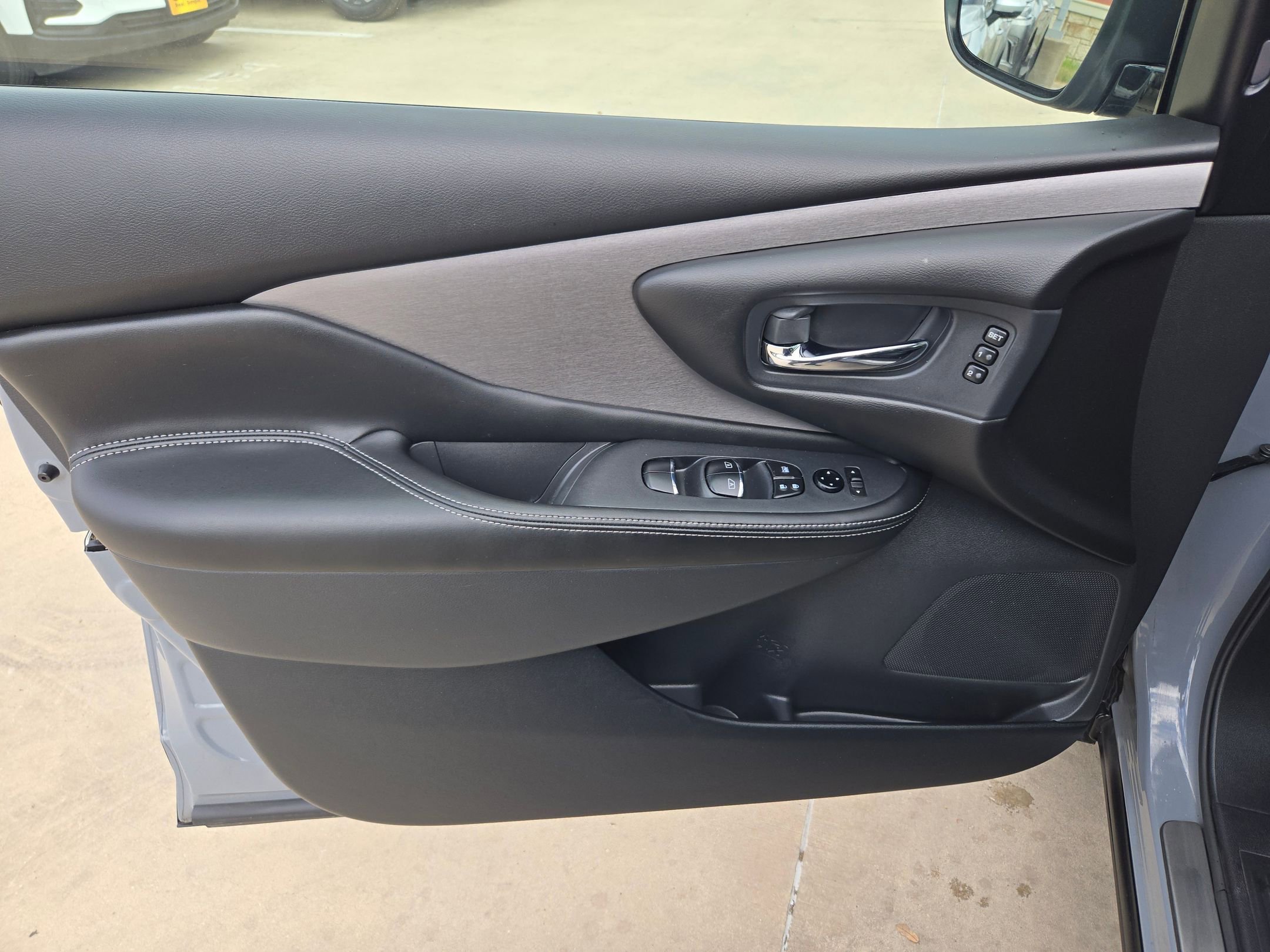 Certified 2024 Nissan Murano SL image 12