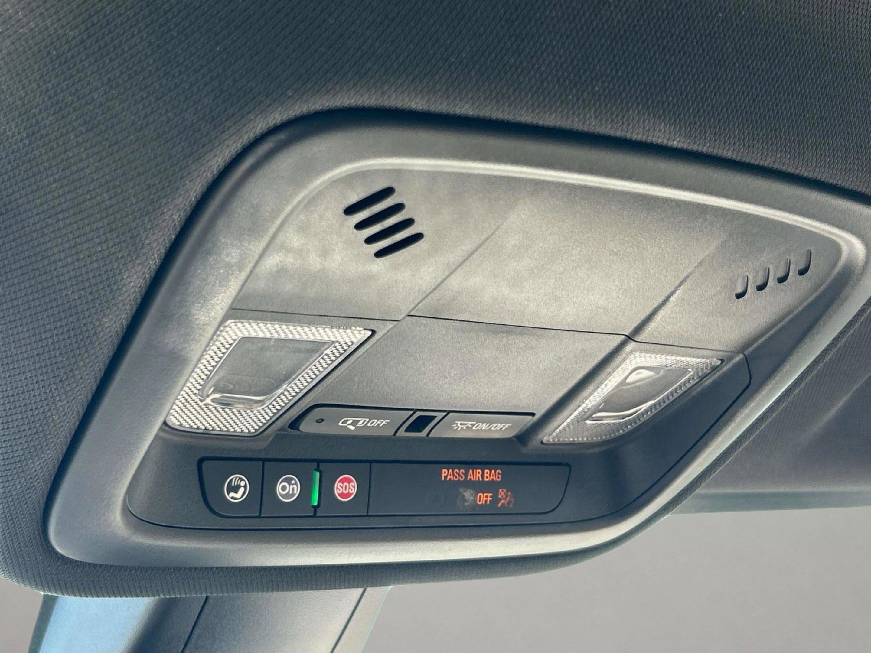 Used 2023 Chevrolet Traverse LS FWD image 35
