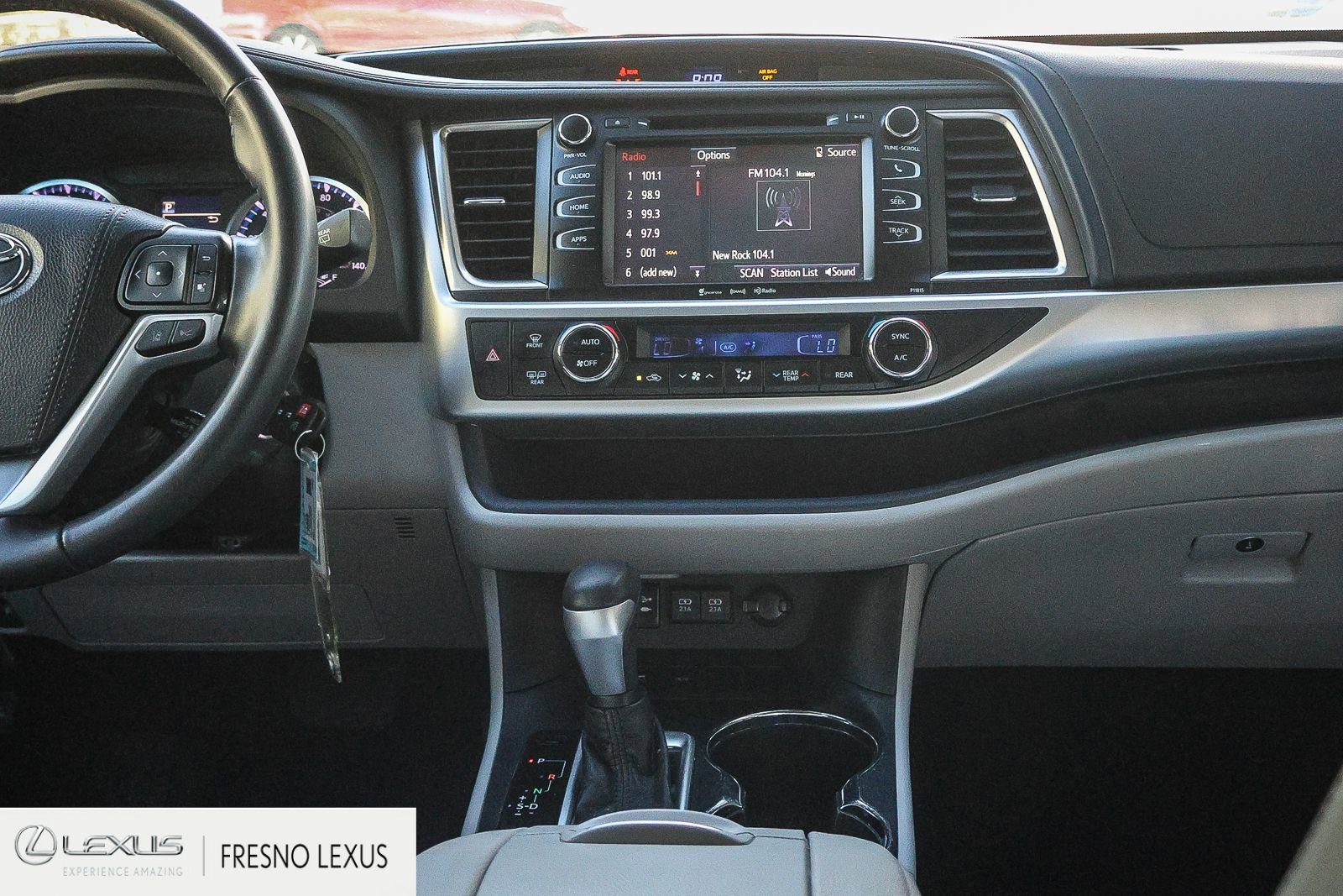 Used 2019 Toyota Highlander Plus image 16