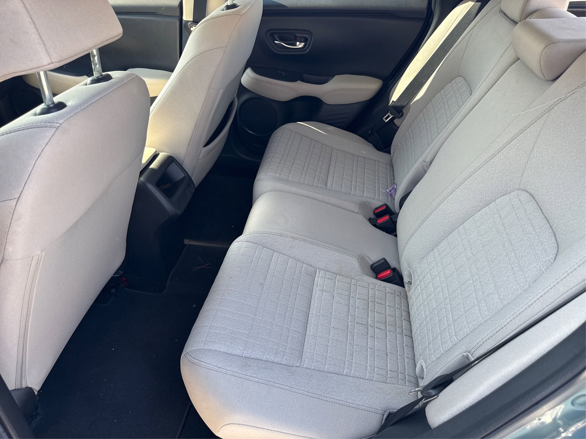 Used 2023 Honda HR-V LX image 12