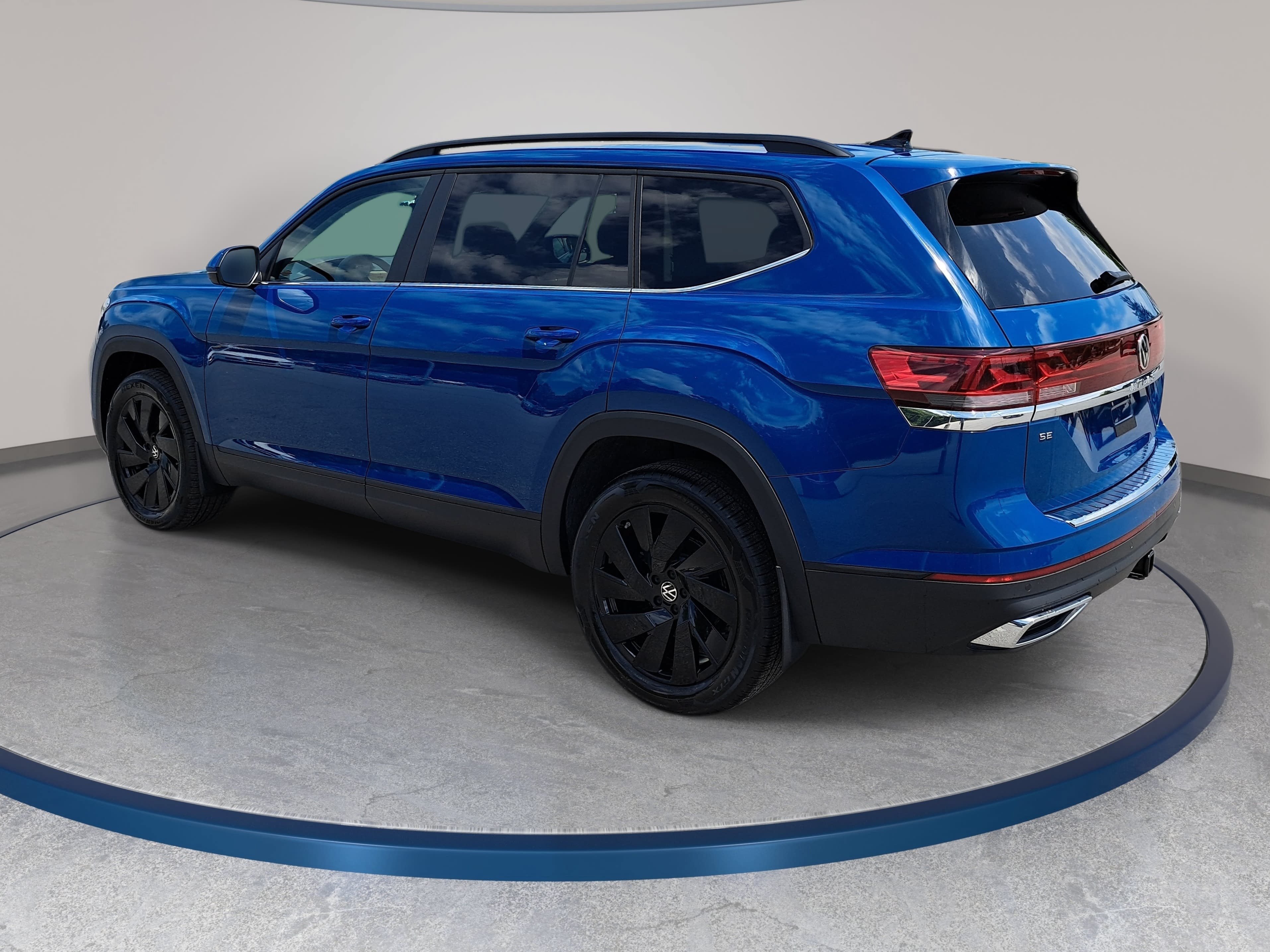 New 2026 Volkswagen Atlas SE FWD image 7