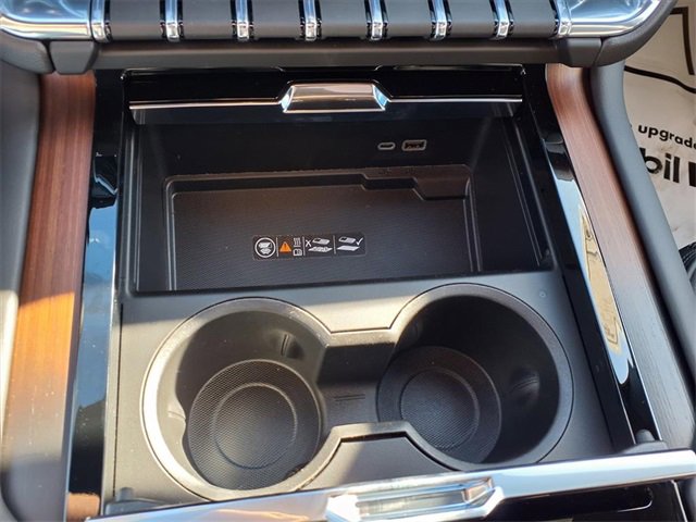 New 2026 GMC Yukon XL Denali w/ Sun & Power Step Package image 12