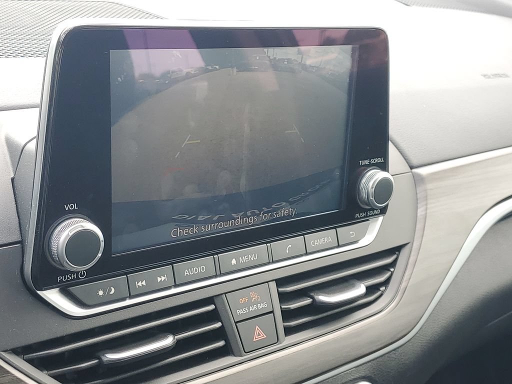 Used 2025 Nissan Altima 2.5 SV FWD image 28