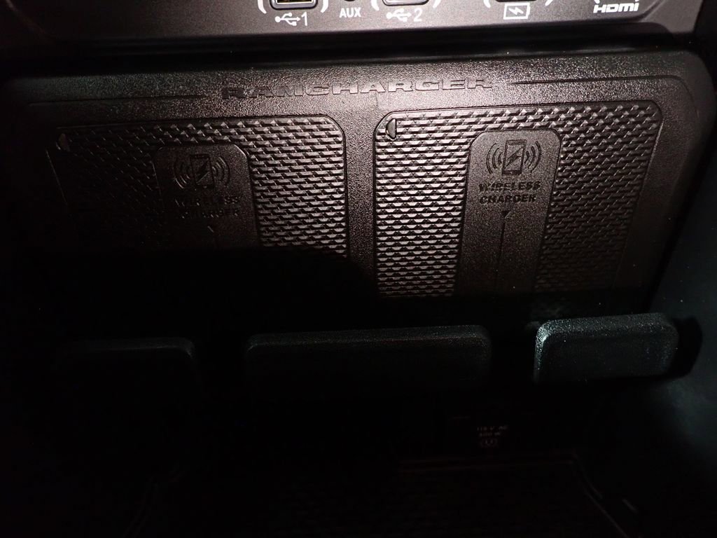 Used 2025 RAM 1500 Limited w/ Trailer Tow Group image 34