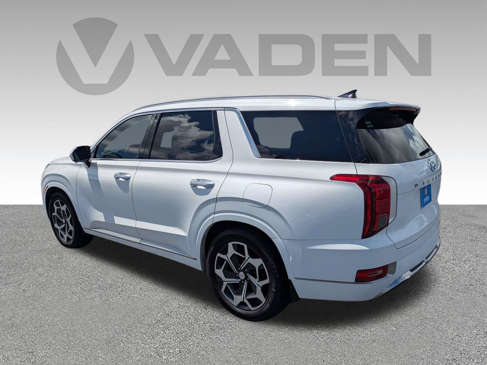 Used 2022 Hyundai Palisade Calligraphy w/ Cargo Package FWD image 31