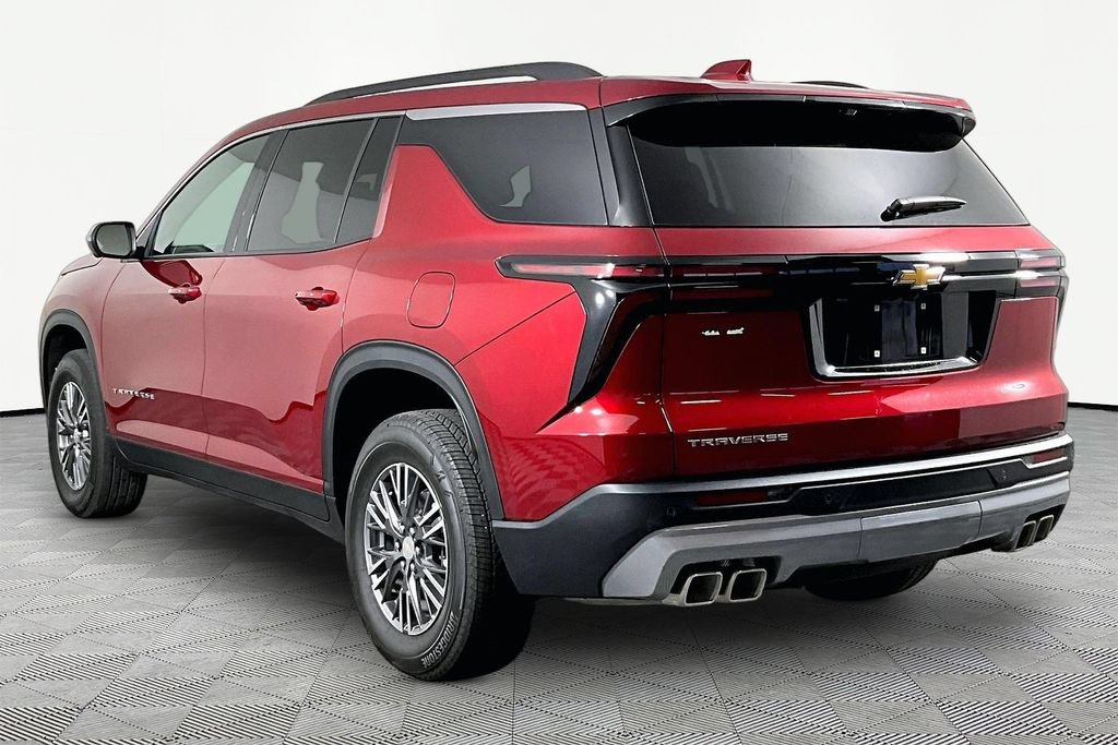 Certified 2026 Chevrolet Traverse LT w/ Driver Confidence Package FWD image 4
