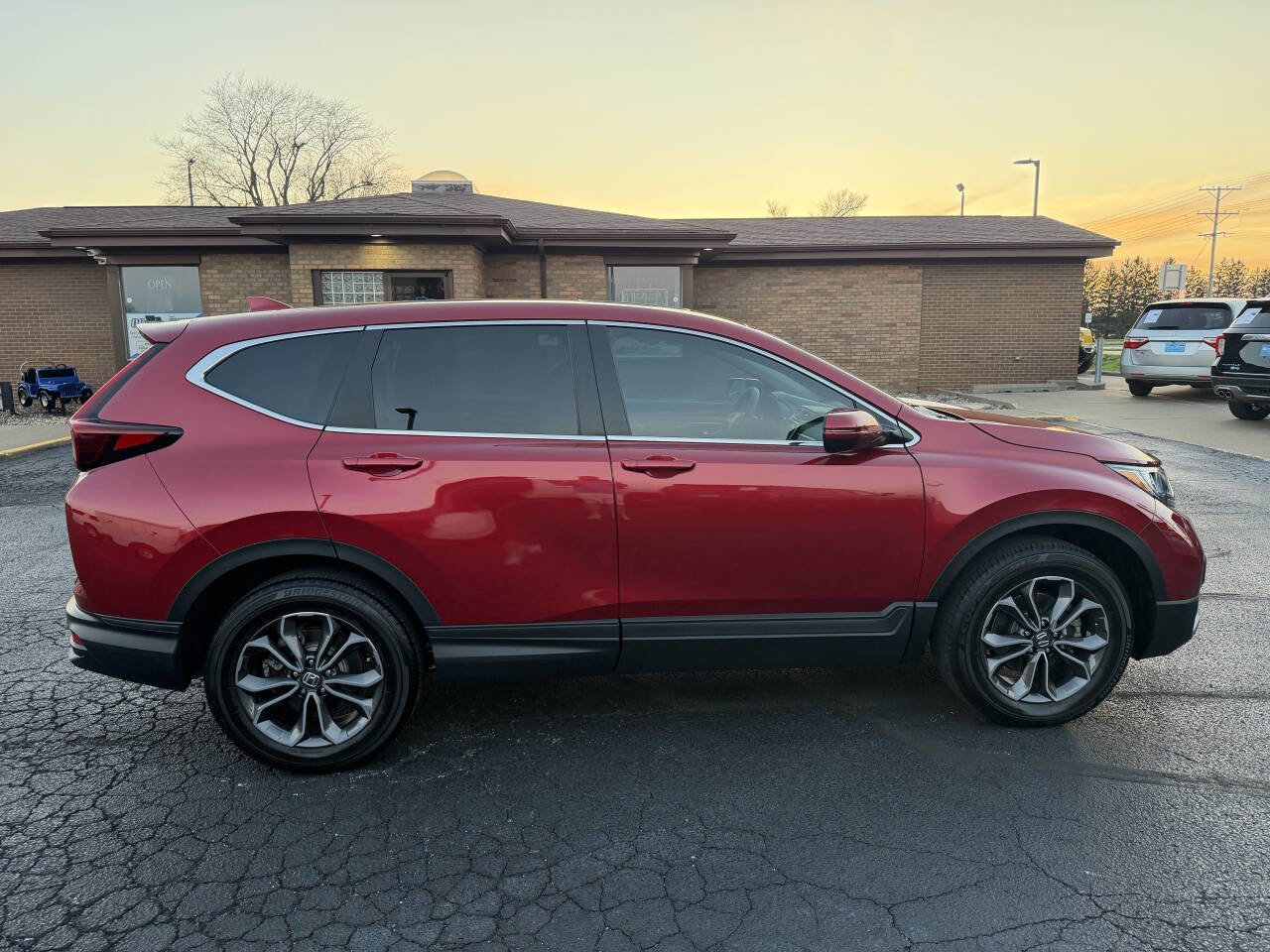 Used 2021 Honda CR-V EX image 9