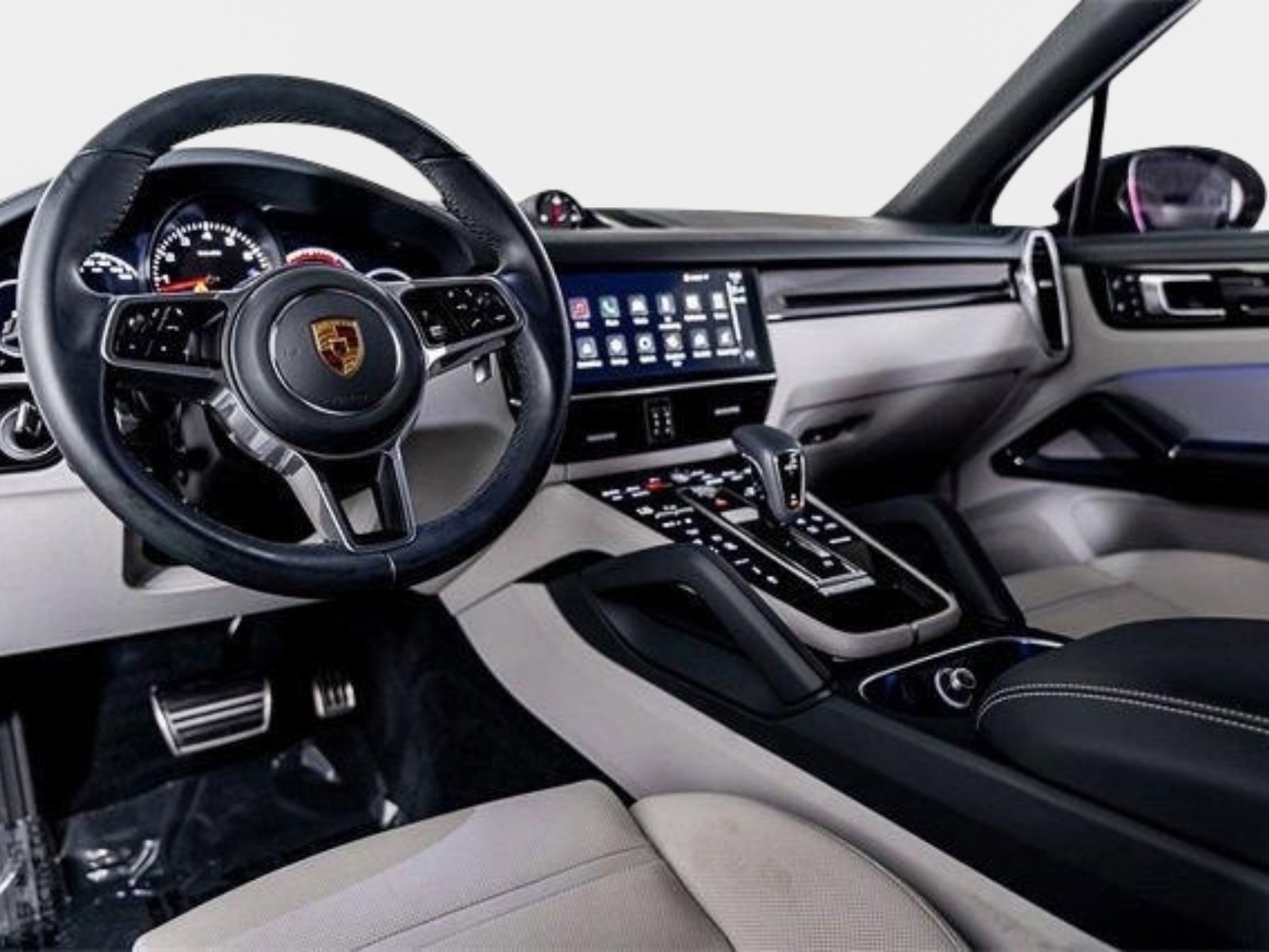 Used 2022 Porsche Cayenne S image 2