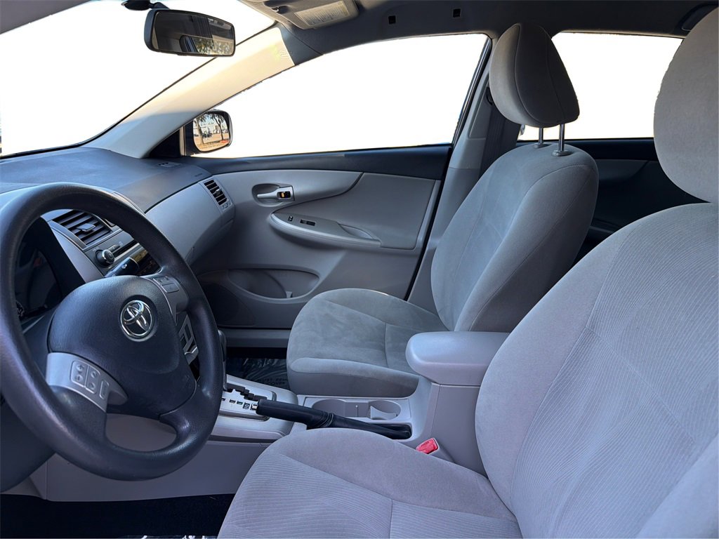 Used 2011 Toyota Corolla LE image 10