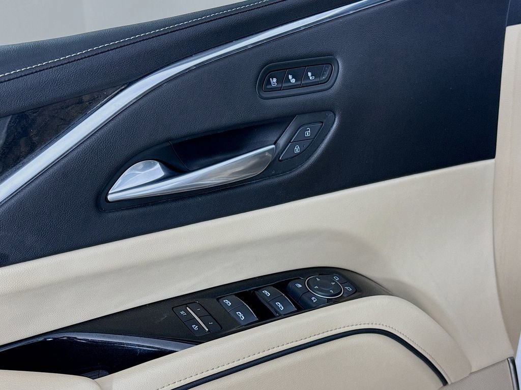 Used 2021 Cadillac Escalade ESV Premium Luxury w/ Driver Assist Tech Package image 20