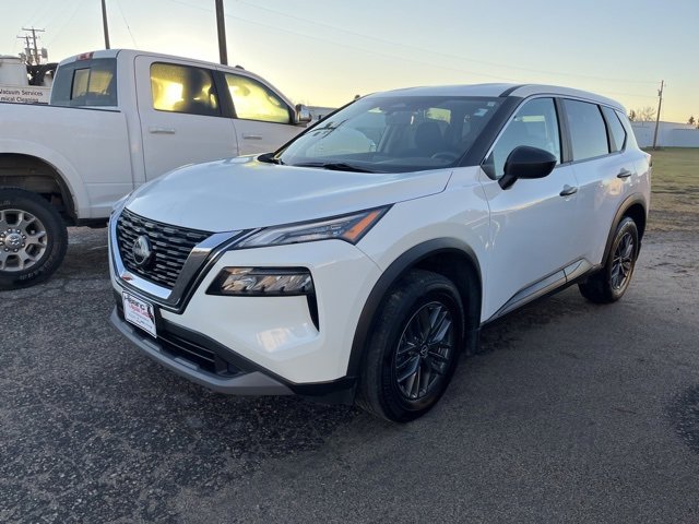 Used 2023 Nissan Rogue S image 1