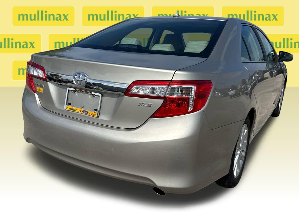 Used 2014 Toyota Camry XLE image 4