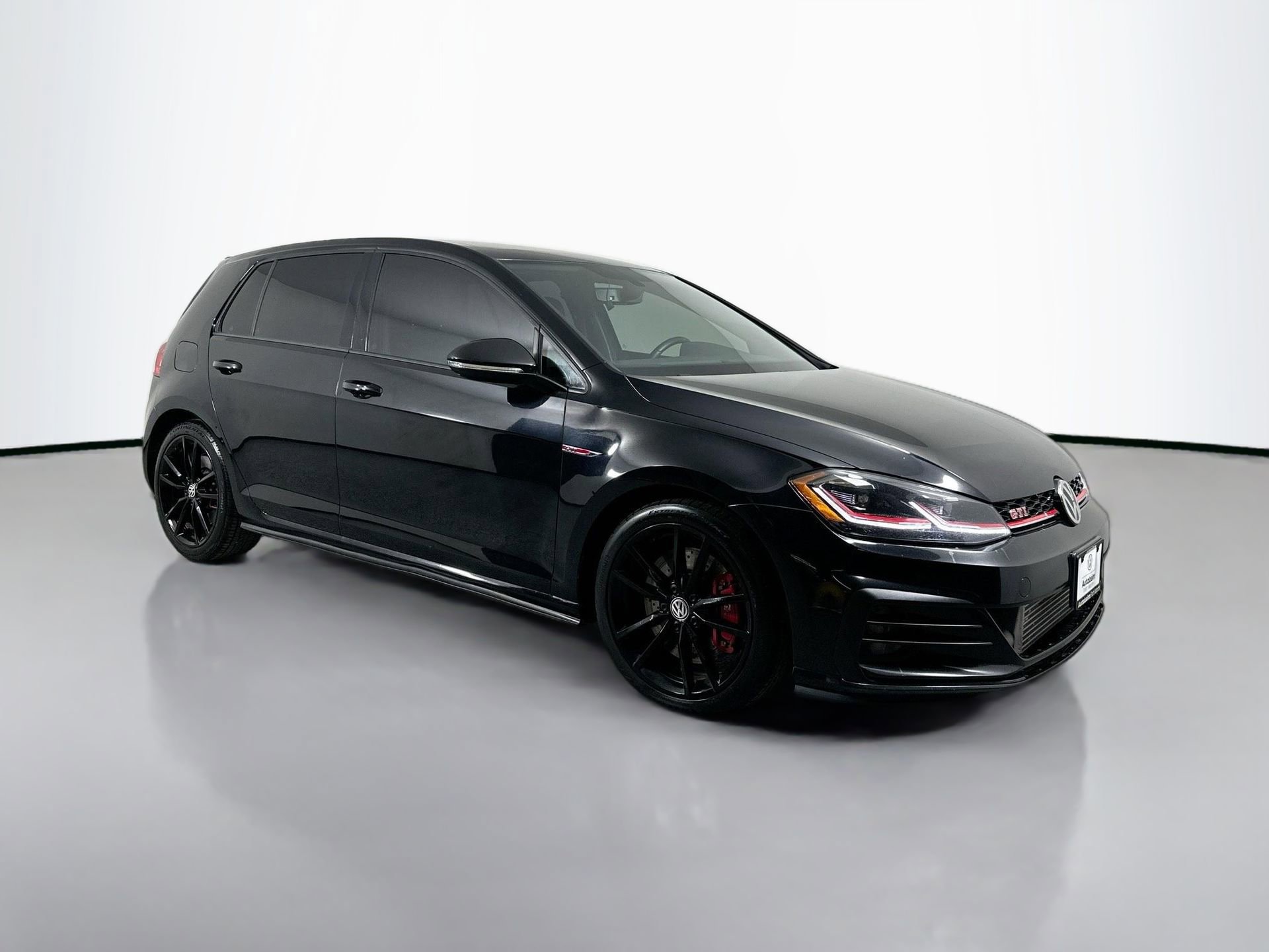 Used 2021 Volkswagen GTI SE image 3
